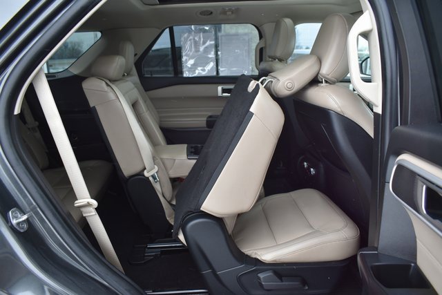 Used 2020 Ford Explorer XLT w/ Equipment Group 202A image 45