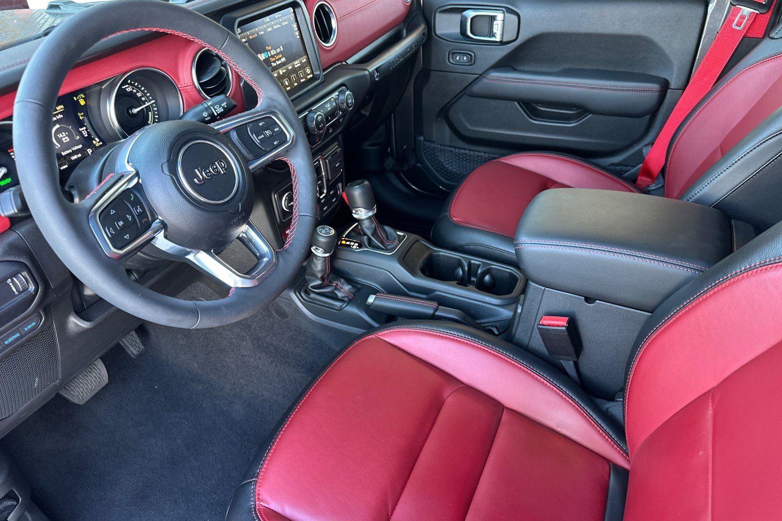 Used 2023 Jeep Wrangler Unlimited Rubicon 4xe image 7