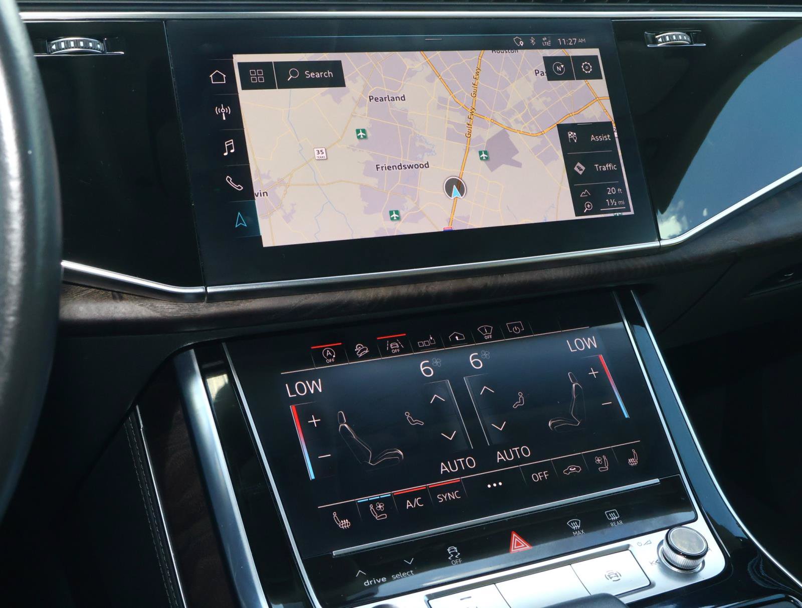 Used 2019 Audi Q8 Prestige w/ Luxury Package AWD/4WD image 24