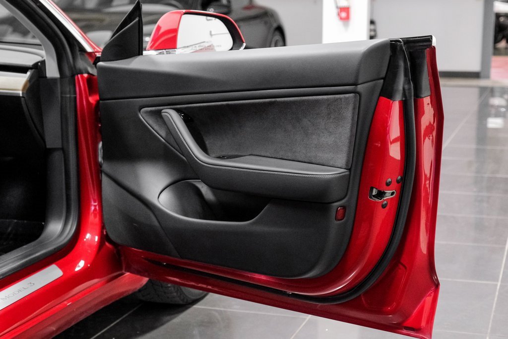 Used 2018 Tesla Model 3 Long Range image 49