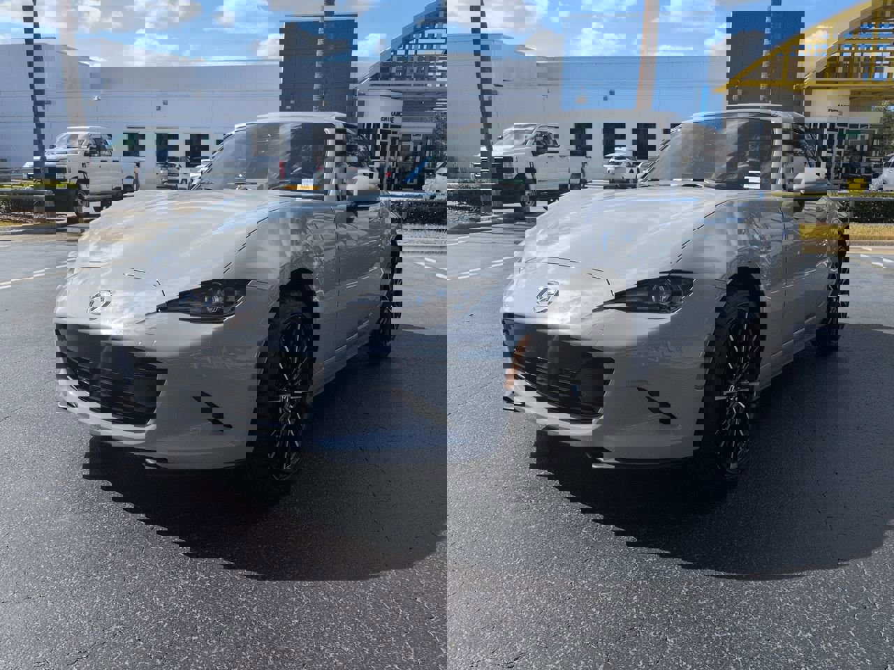 Used 2025 MAZDA MX-5 Miata RF Grand Touring RWD image 8