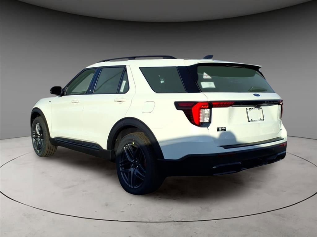New 2026 Ford Explorer ST-Line AWD/4WD image 3