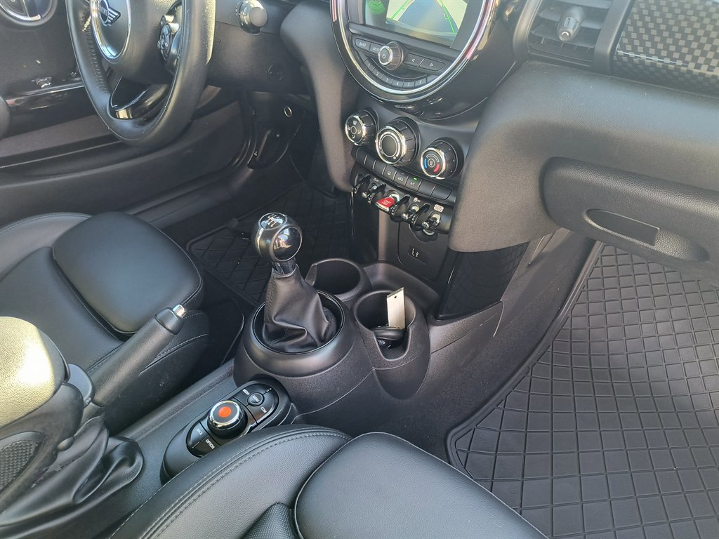 Used 2019 MINI Cooper S image 19