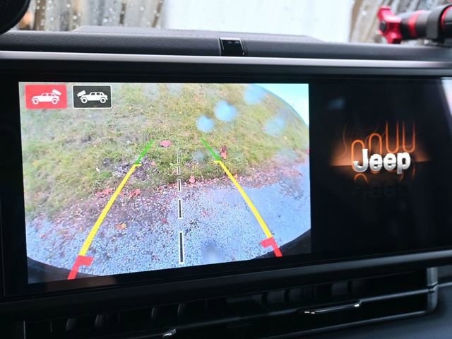 Used 2025 Jeep Wrangler Unlimited Rubicon image 11