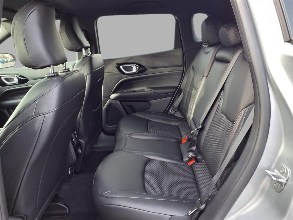 New 2026 Jeep Compass Latitude image 20