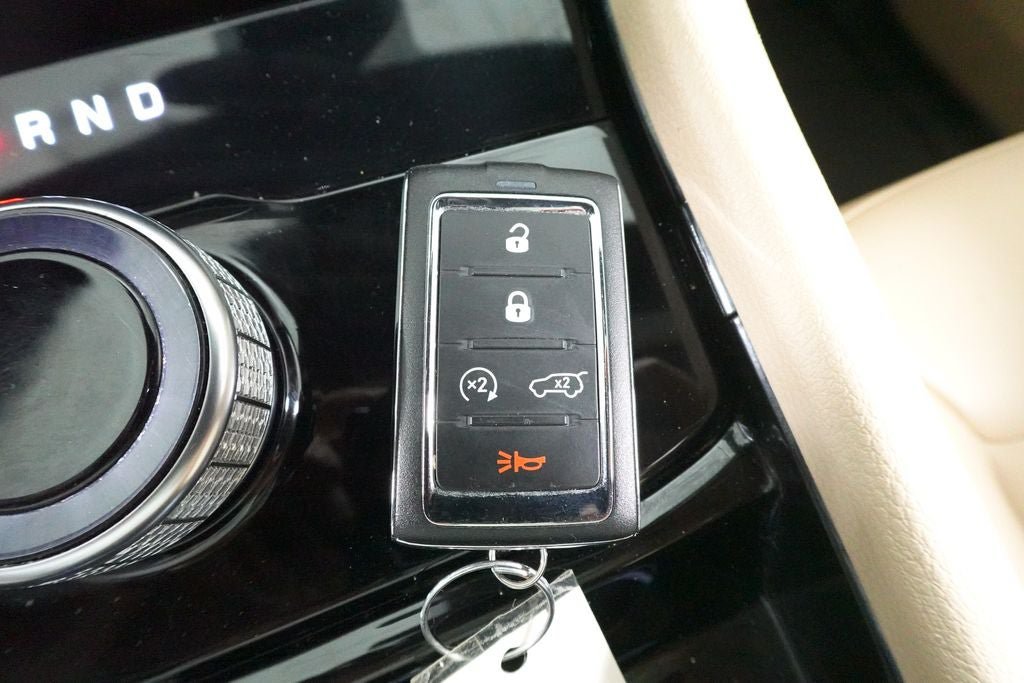 Used 2023 Jeep Grand Cherokee L Limited AWD/4WD image 22