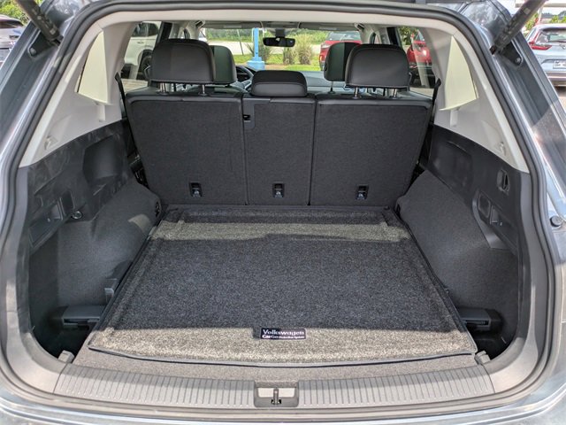 Certified 2024 Volkswagen Tiguan SE image 11
