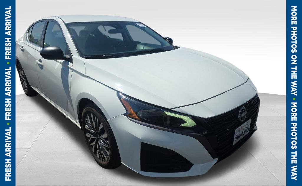 Used 2026 Nissan Altima 2.5 SV FWD image 1