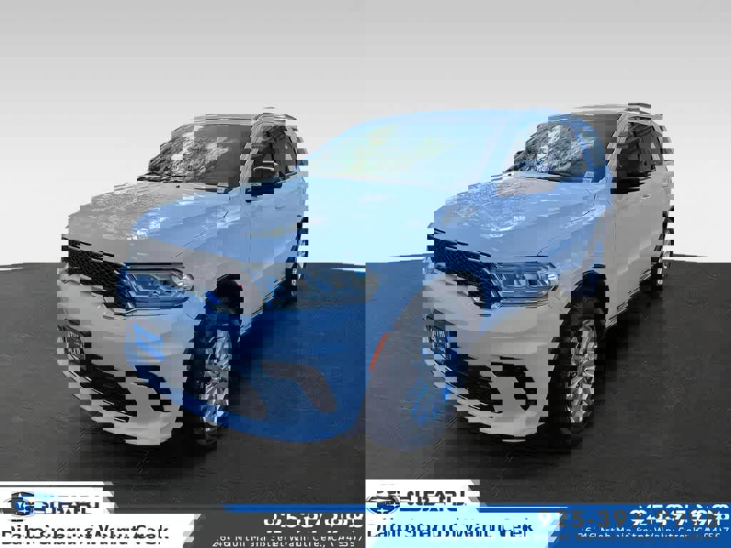 Used 2023 Dodge Durango SXT image 1