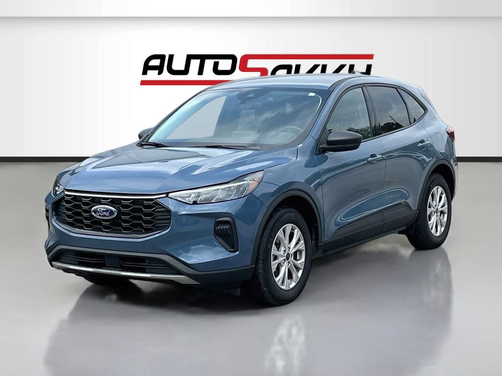 Used 2025 Ford Escape Active FWD image 3
