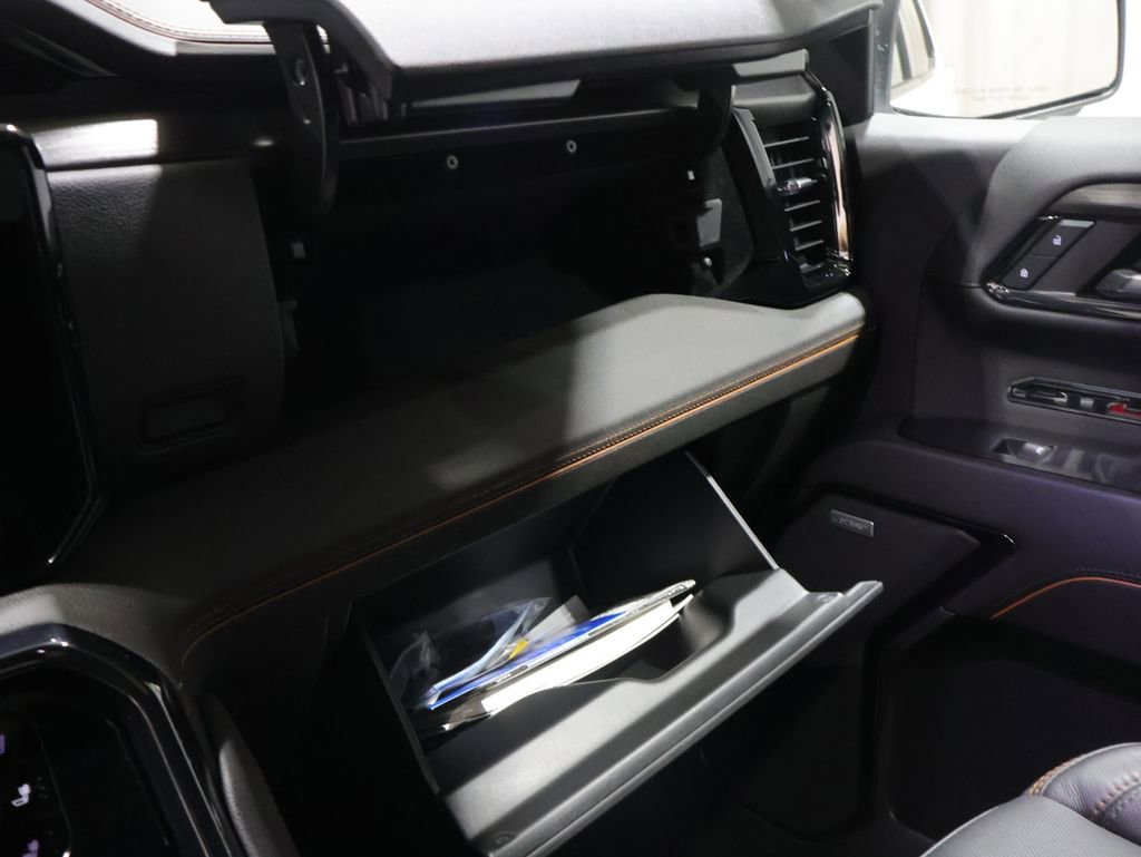 Used 2024 GMC Sierra 1500 AT4 w/ Technology Package image 30