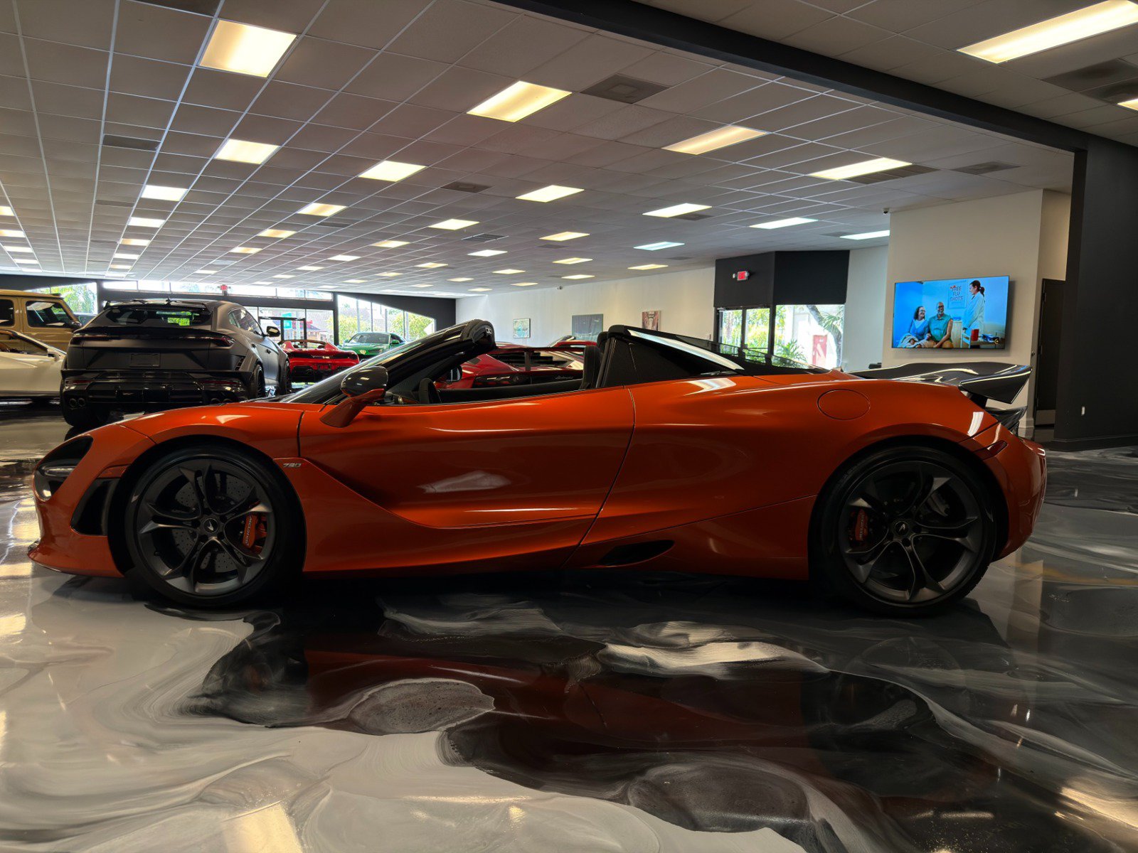 Used 2021 McLaren 720S Performance RWD image 21