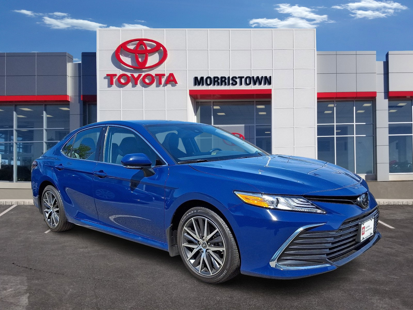 Certified 2024 Toyota Camry XLE FWD image 1