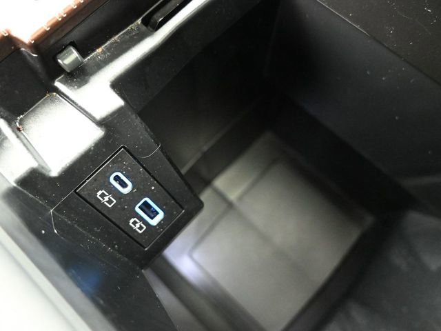 Certified 2024 Toyota Sienna LE w/ LE Plus Package image 20