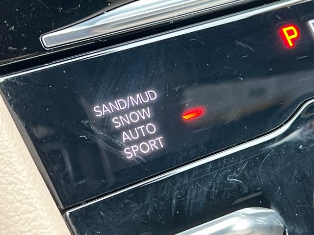 Certified 2023 Jeep Grand Cherokee Limited image 32