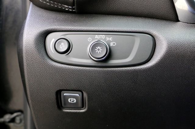 Used 2023 Chevrolet Blazer LT FWD image 20