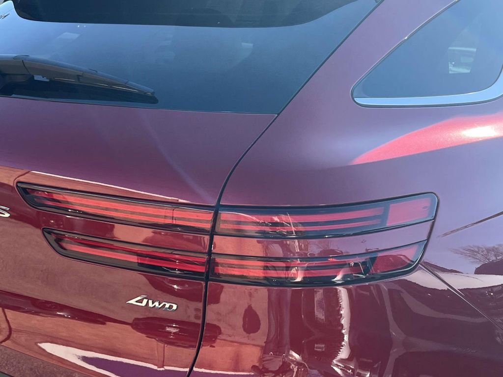 Certified 2026 Genesis GV70 2.5T image 9