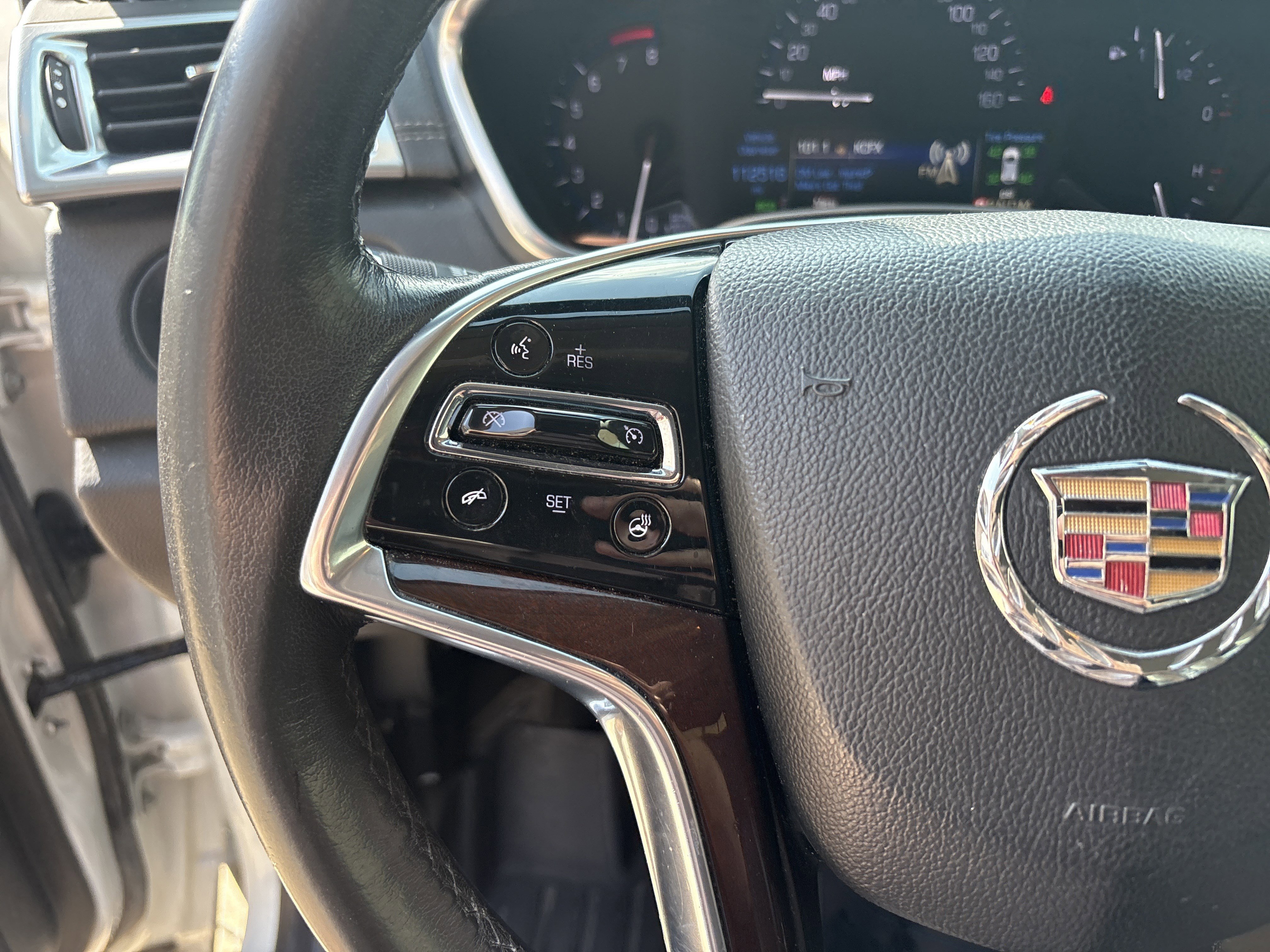 Used 2016 Cadillac SRX Luxury AWD/4WD image 19