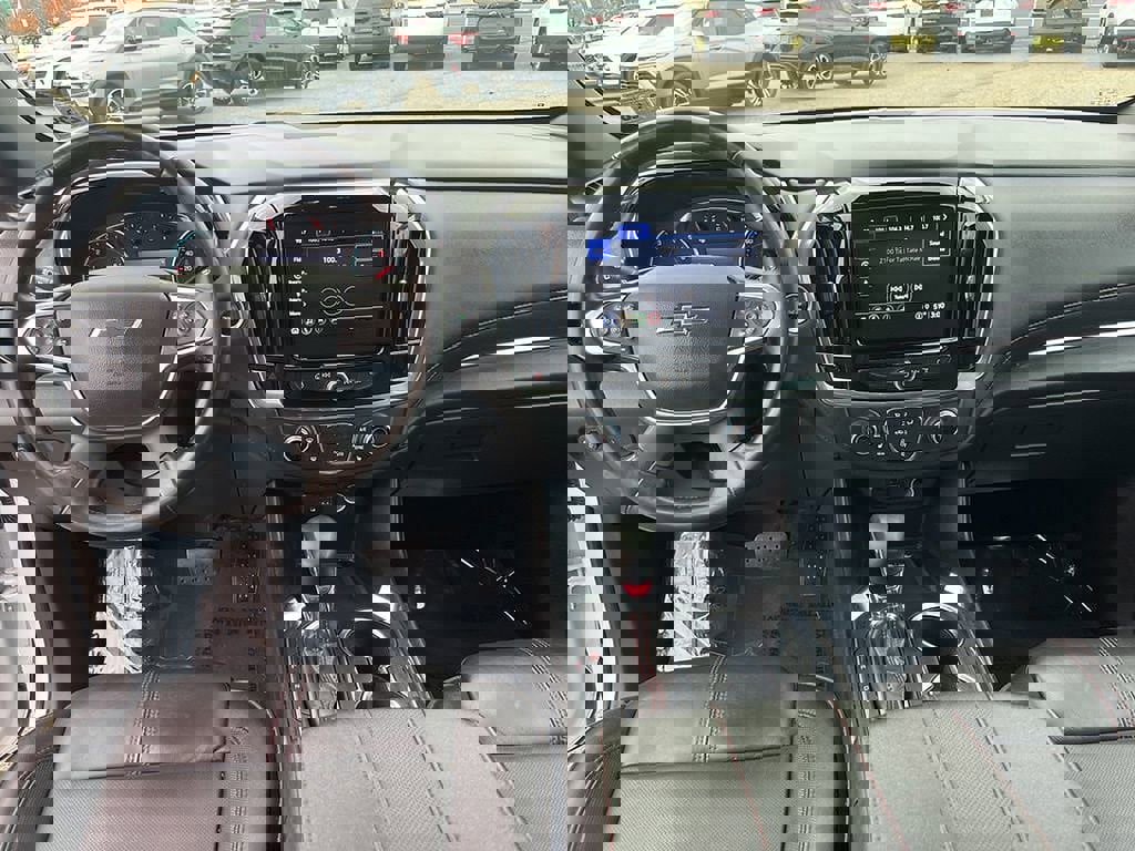 Used 2023 Chevrolet Traverse RS image 22