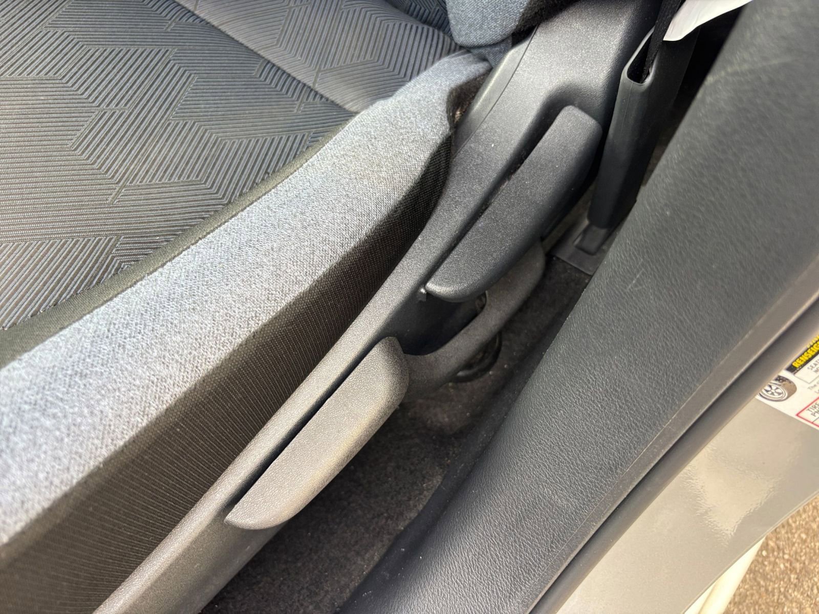 Used 2025 Nissan Versa SV image 22