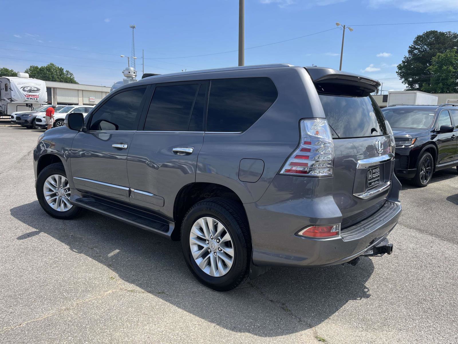 Used 2016 Lexus GX 460 w/ Premium Package AWD/4WD image 5