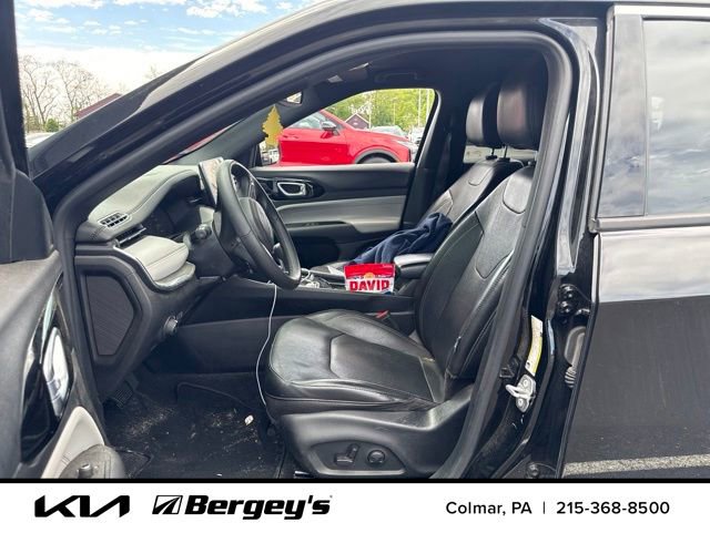 Used 2023 Jeep Compass Limited AWD/4WD image 9