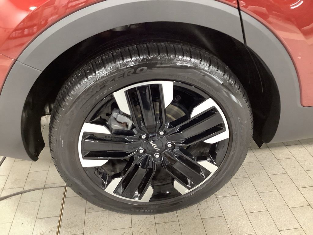 Certified 2024 Kia Telluride SX w/ Towing Package image 10