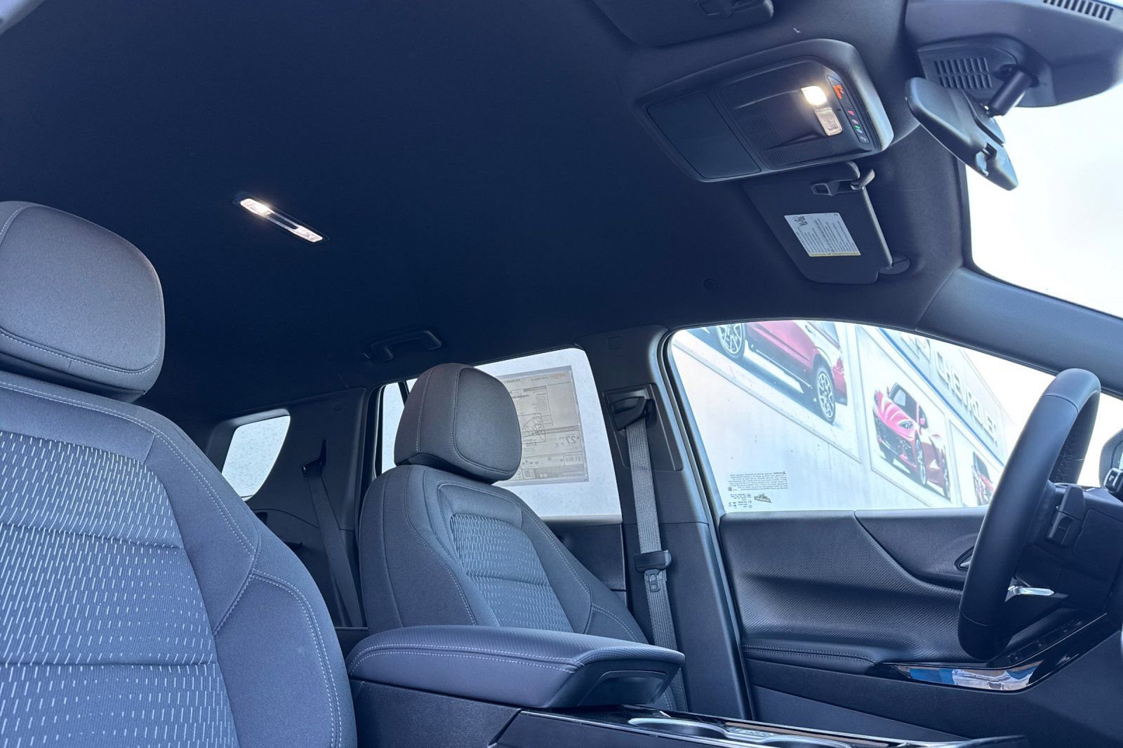 New 2025 Chevrolet Equinox LT FWD image 17