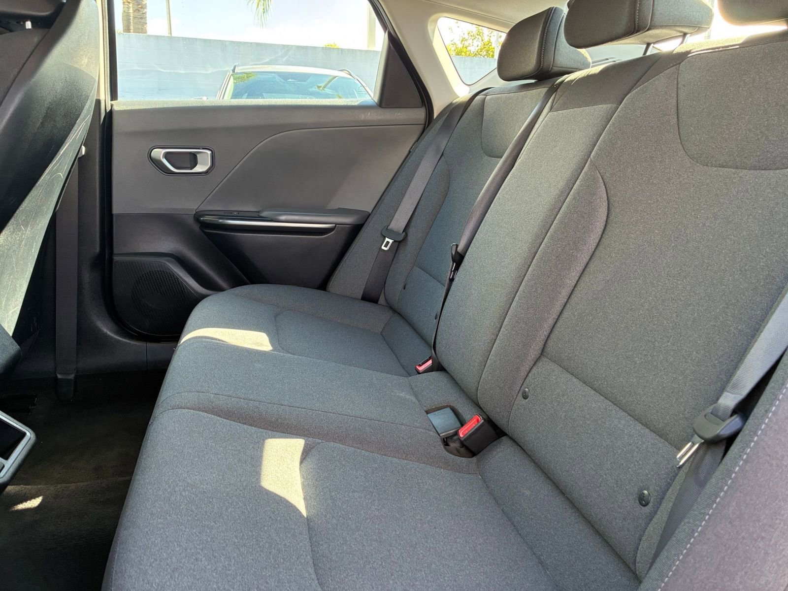 Used 2025 Kia K4 LXS image 24