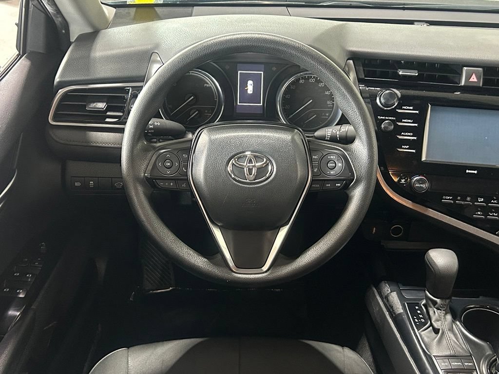 Used 2020 Toyota Camry LE FWD image 12