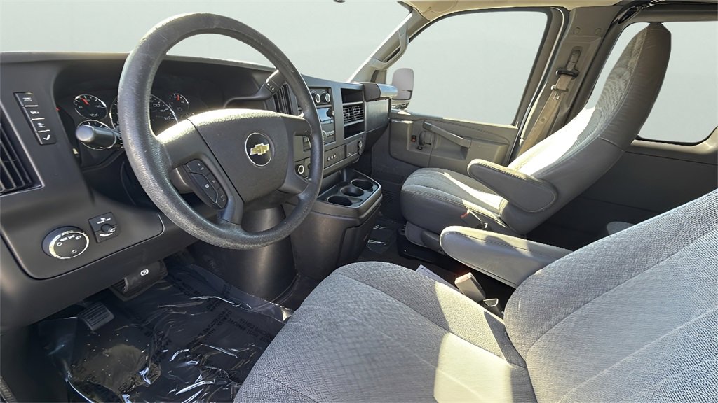 Used 2019 Chevrolet Express 3500 LT w/ LT Preferred Equipment Group image 18