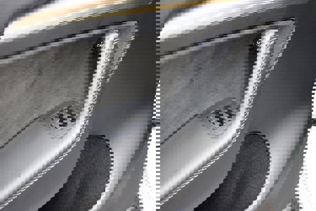 Used 2023 Tesla Model Y Long Range image 9