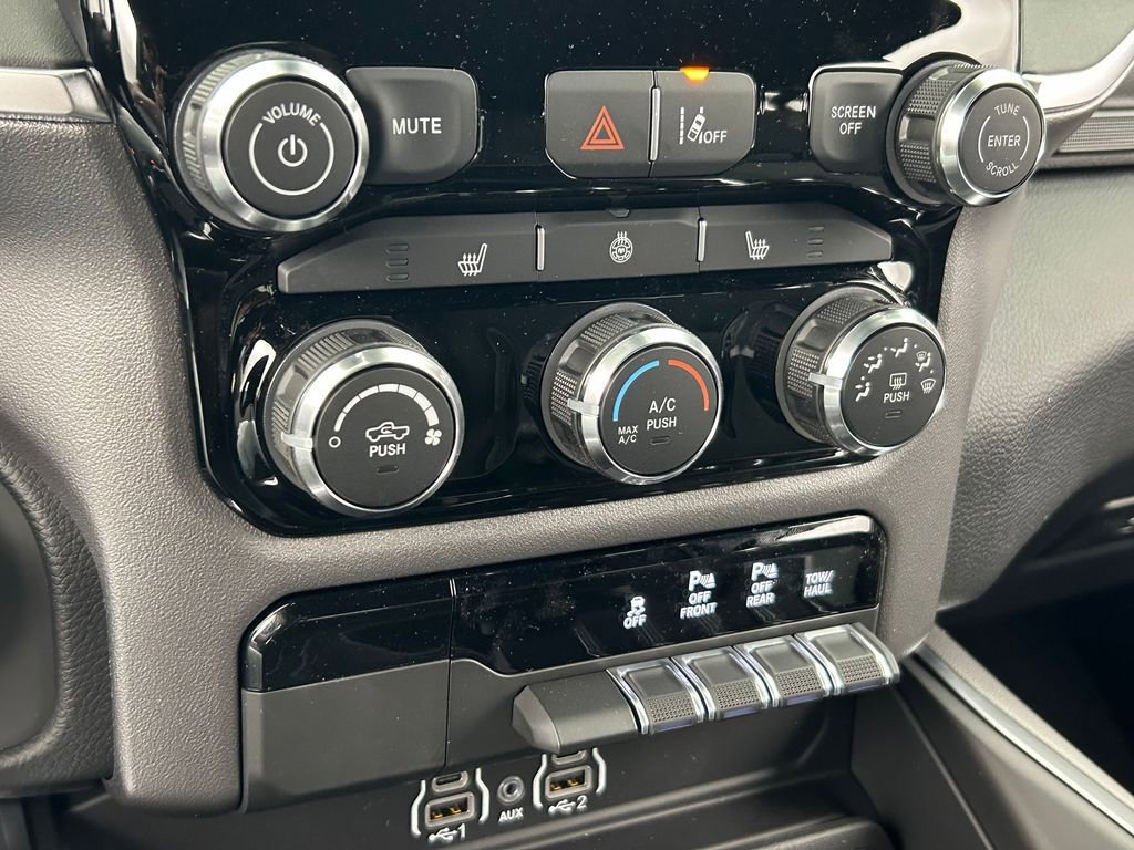 New 2026 RAM 1500 Big Horn w/ Night Edition image 18