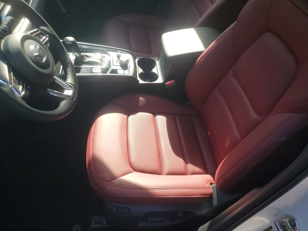 New 2025 MAZDA CX-5 Carbon Edition image 16