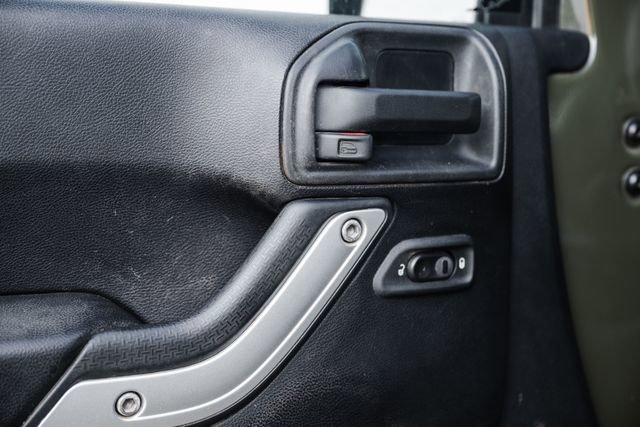 Used 2016 Jeep Wrangler Unlimited Sahara w/ Max Tow Package image 50