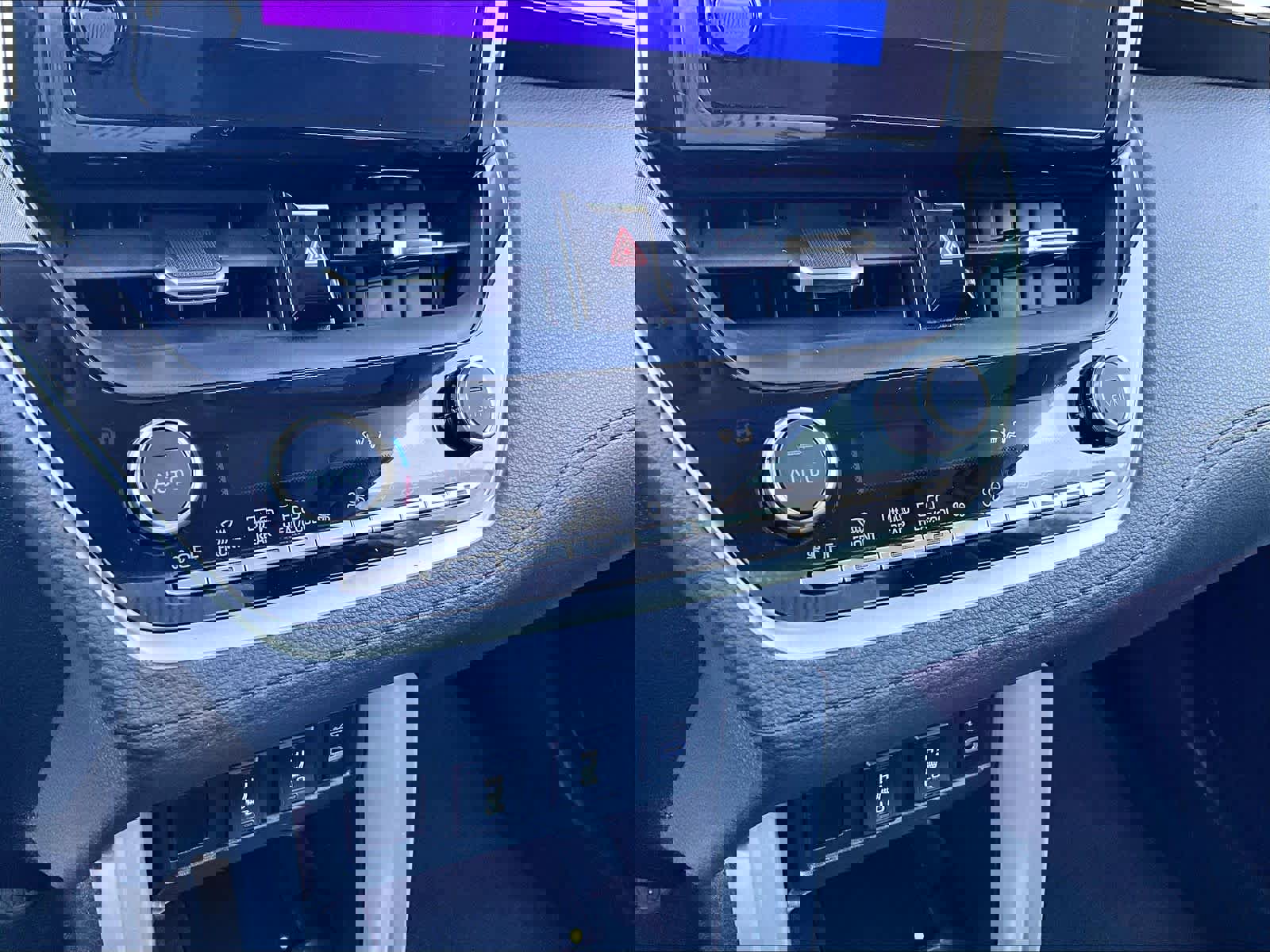 Used 2024 Toyota Corolla Cross XLE w/ Convenience Package image 26