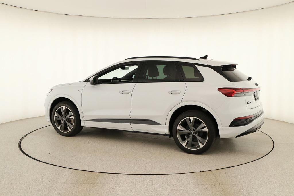 Certified 2023 Audi Q4 e-tron Premium Plus w/ Premium Plus AWD/4WD image 3