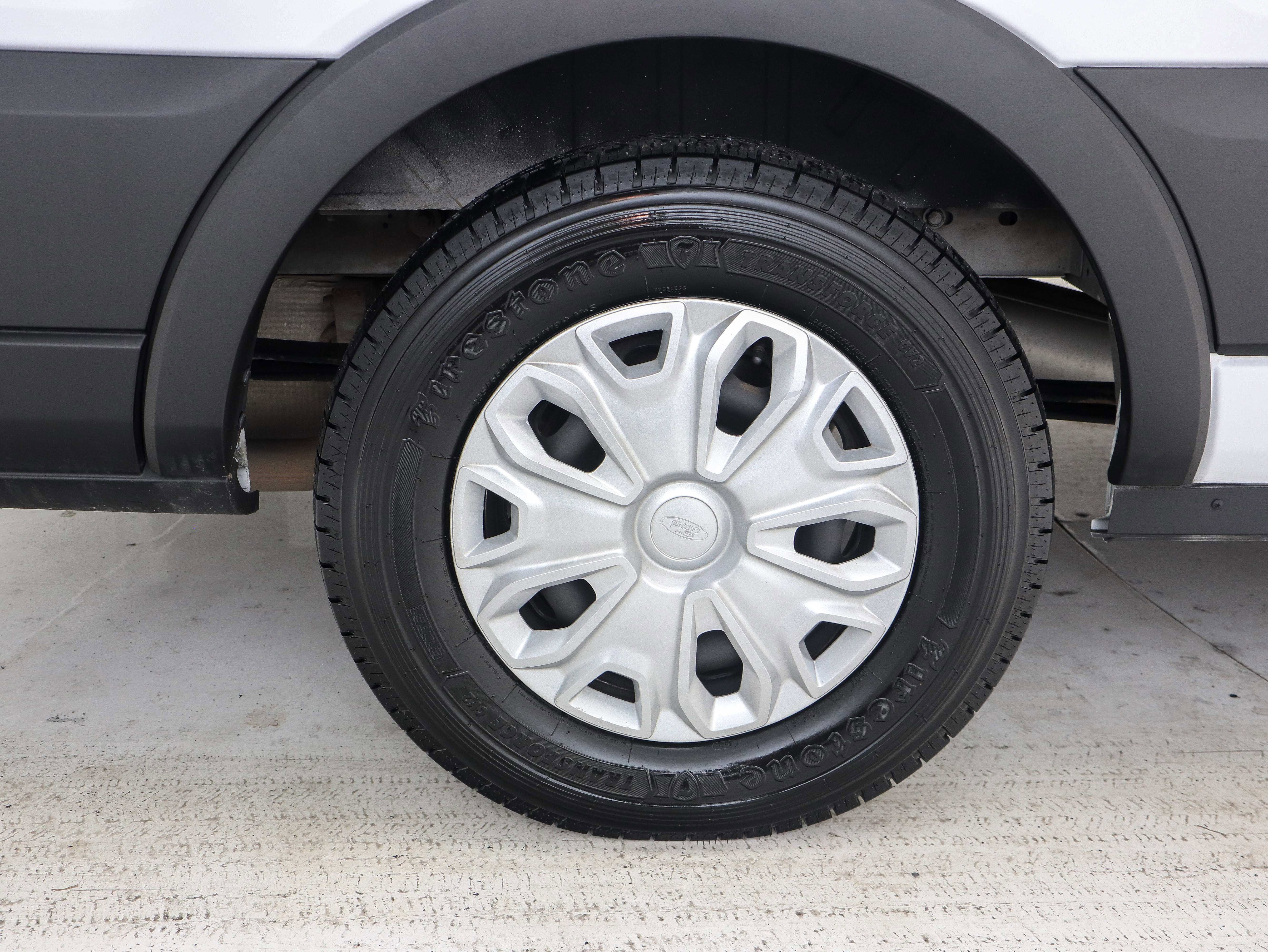 Used 2019 Ford Transit 350 XL image 32