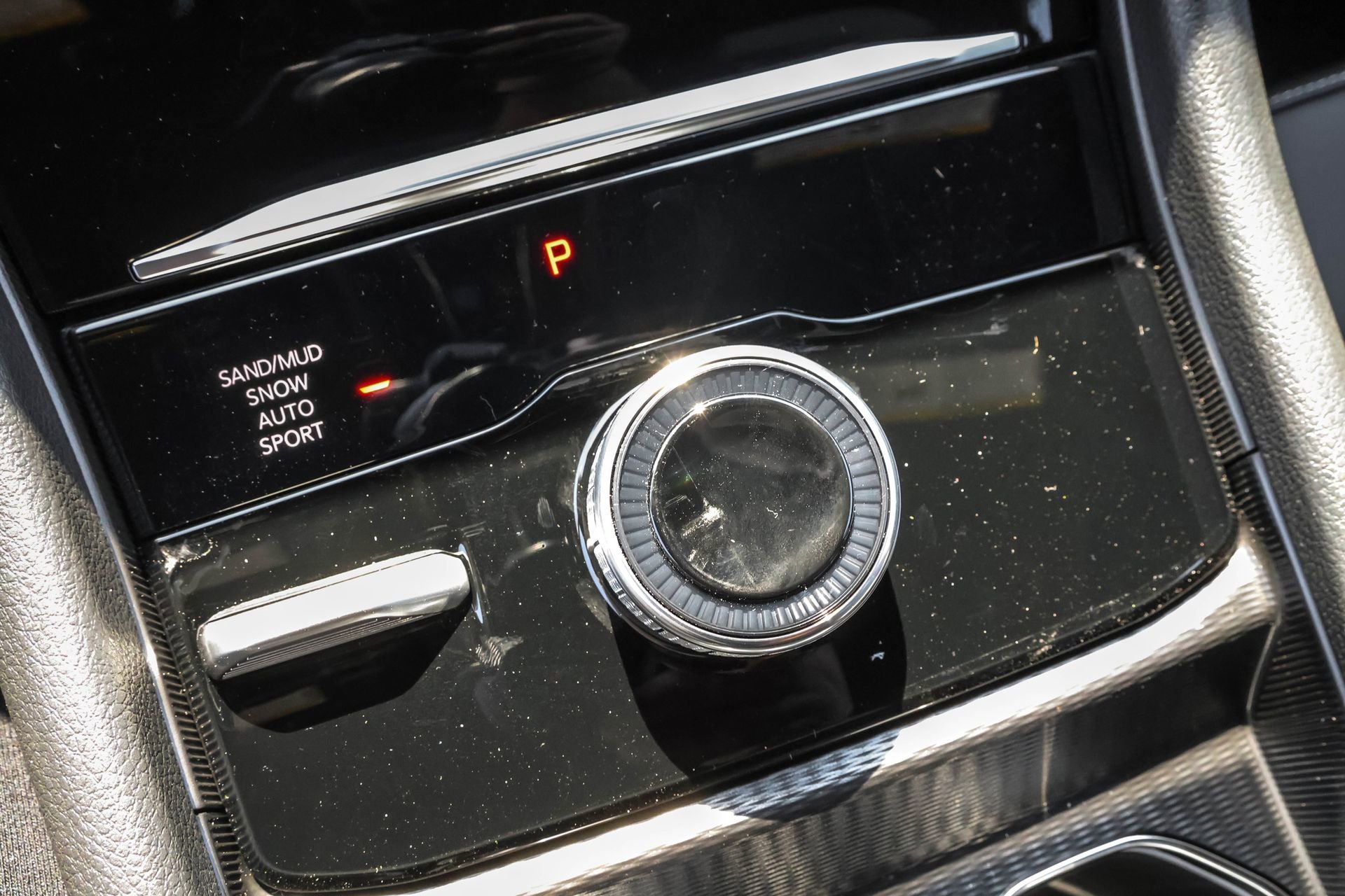 New 2025 Jeep Grand Cherokee Limited w/ Luxury Tech Group II image 21