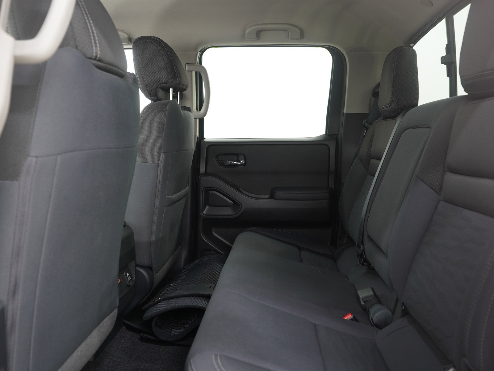 Used 2023 Nissan Frontier SV w/ SV Convenience Package AWD/4WD image 18