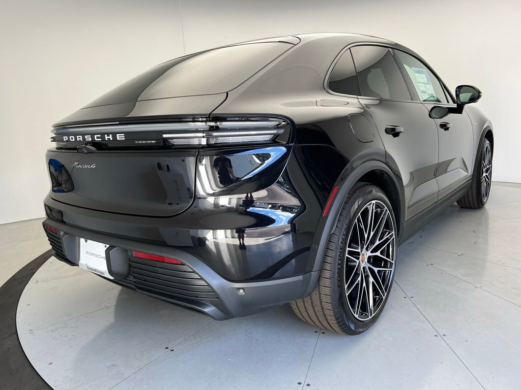 New 2025 Porsche Macan 4 Electric image 22