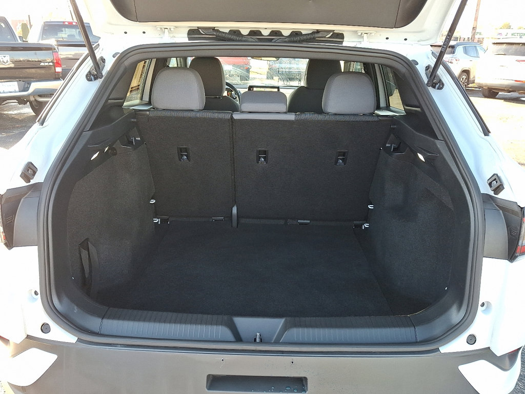 Used 2022 Volkswagen ID.4 Pro image 17