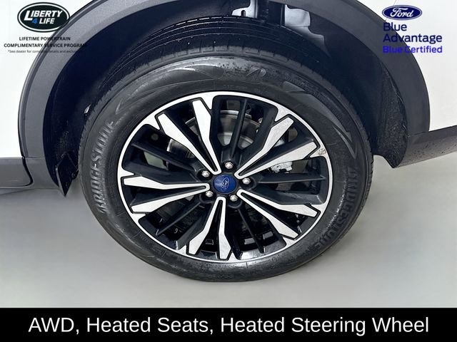 Certified 2022 Ford Escape SE w/ SE Sport Appearance Package image 30