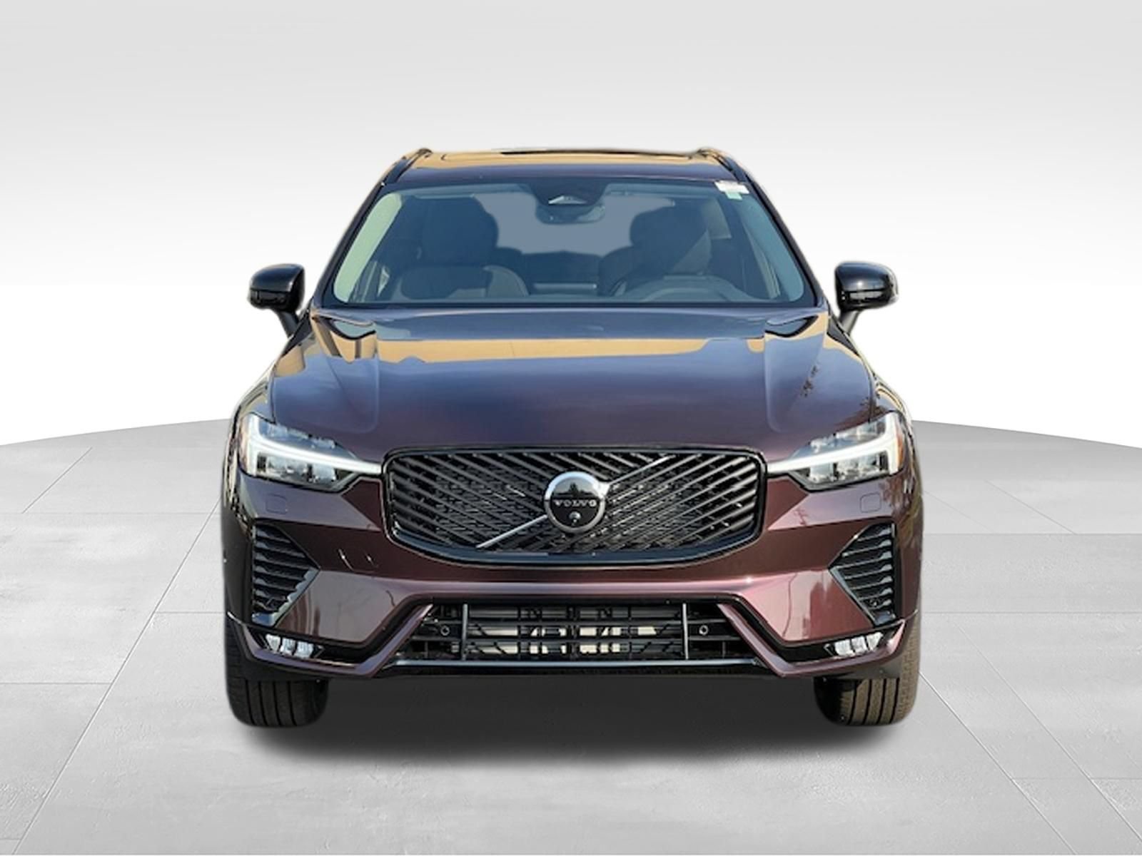 New 2026 Volvo XC60 B5 Plus w/ Protection Package Premier AWD/4WD image 9