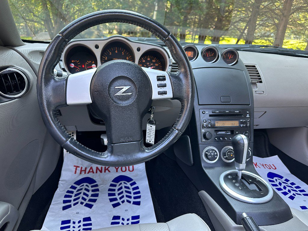 Used 2005 Nissan 350Z Touring image 40