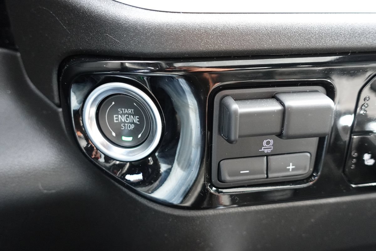 Used 2025 GMC Sierra 1500 Elevation w/ Elevation Premium Package AWD/4WD image 54