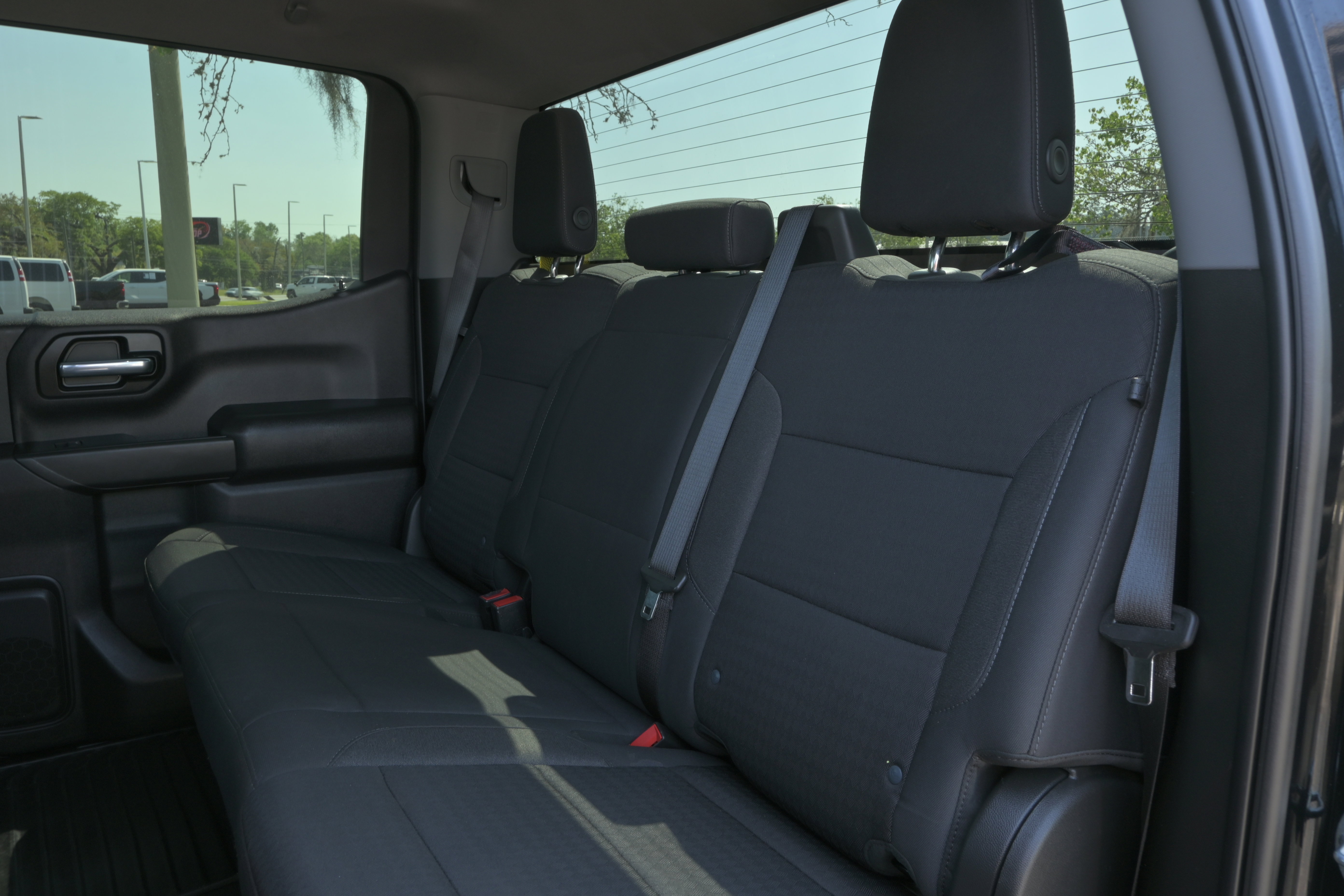 Used 2023 Chevrolet Silverado 1500 Custom image 11