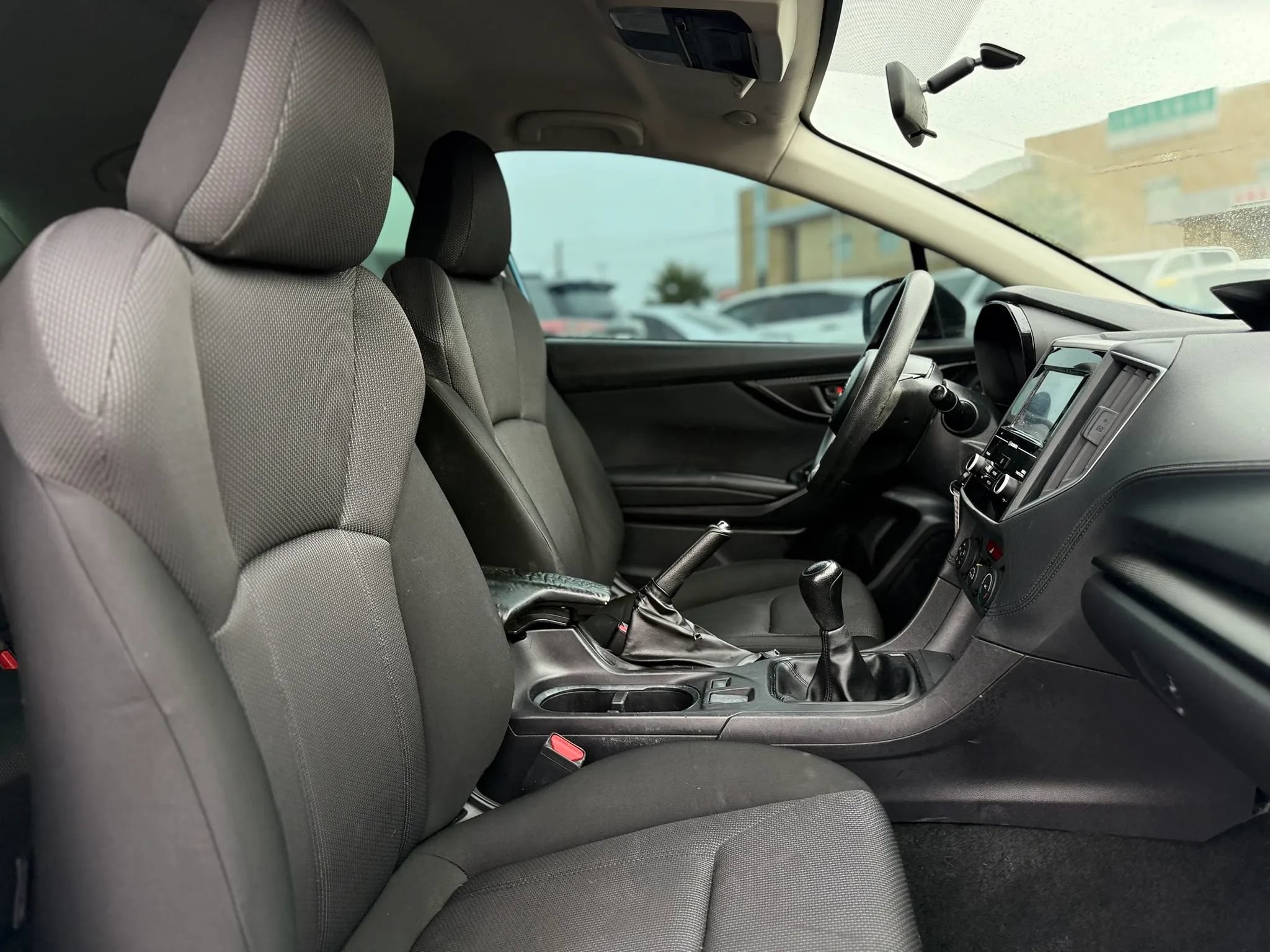 Used 2017 Subaru Impreza 2.0i AWD/4WD image 22