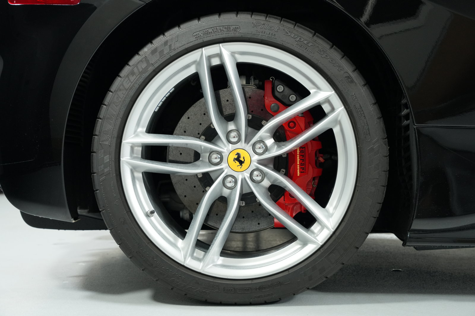 Certified 2017 Ferrari 488 Spider RWD image 17