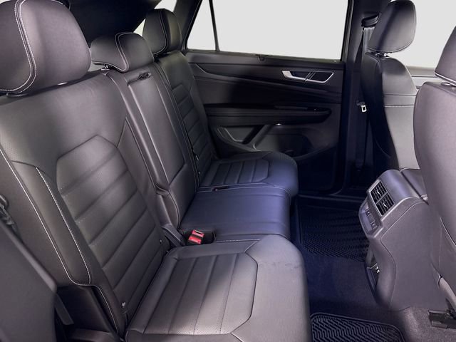 New 2026 Volkswagen Atlas Cross Sport SEL R-Line image 29